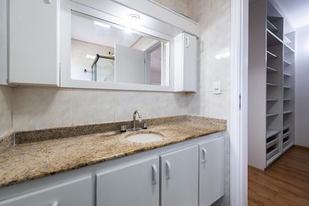 Apartamento para alugar com 120m², 2 quartos e 2 vagas Apartamento para alugar com 120m², 2 quartos e 2 vagasBanheiro da Suíte 2