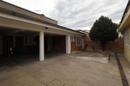 Casa à venda com 262m², 4 quartos e 4 vagasGaragem