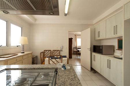 Apartamento para alugar com 232m², 3 quartos e 4 vagasCozinha