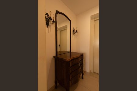 Apartamento para alugar com 232m², 3 quartos e 4 vagasHall Apartamento