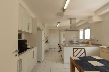 Apartamento para alugar com 232m², 3 quartos e 4 vagasCozinha