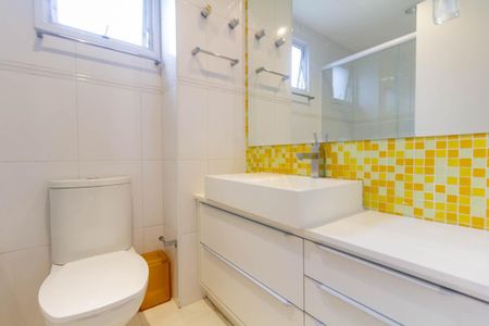 Apartamento à venda com 126m², 3 quartos e 3 vagasBanheiro 3