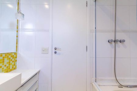 Apartamento à venda com 126m², 3 quartos e 3 vagasBanheiro 3