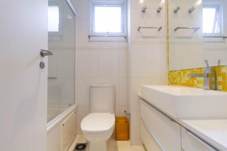 Apartamento à venda com 126m², 3 quartos e 3 vagasBanheiro 3