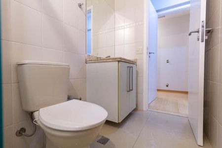 Apartamento à venda com 126m², 3 quartos e 3 vagasBanheiro 2