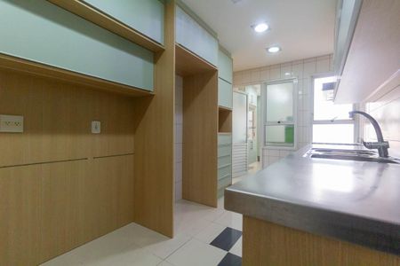 Apartamento à venda com 126m², 3 quartos e 3 vagasCozinha