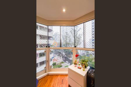 Apartamento à venda com 220m², 3 quartos e 3 vagasSuíte 1