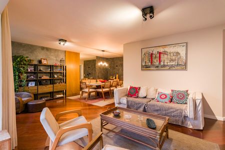 Apartamento à venda com 220m², 3 quartos e 3 vagasSala