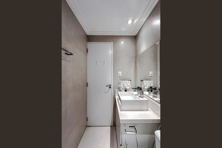 Apartamento à venda com 75m², 2 quartos e 2 vagas Apartamento à venda com 75m², 2 quartos e 2 vagasBanheiro da Suíte