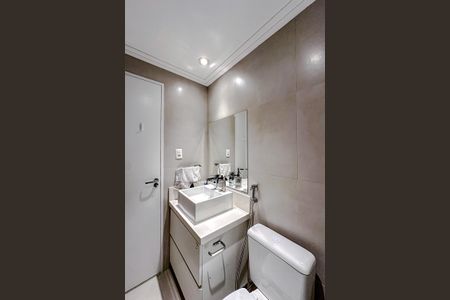 Apartamento à venda com 75m², 2 quartos e 2 vagas Apartamento à venda com 75m², 2 quartos e 2 vagasBanheiro da Suíte