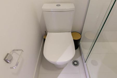 Studio para alugar com 31m², 1 quarto e sem vaga Studio para alugar com 31m², 1 quarto e sem vagaBanheiro Social