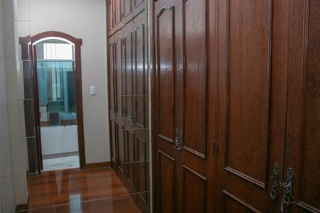 Apartamento à venda com 185m², 4 quartos e 3 vagasCloset da Suíte 1