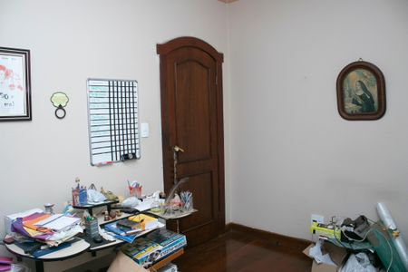 Apartamento à venda com 185m², 4 quartos e 3 vagasQuarto 2