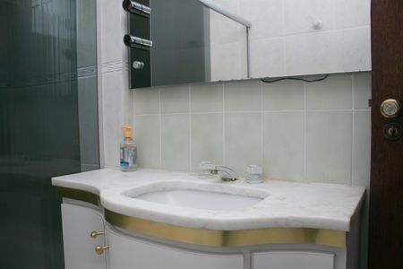Apartamento à venda com 185m², 4 quartos e 3 vagasBanheiro da Suíte 1