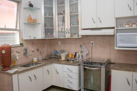 Apartamento à venda com 185m², 4 quartos e 3 vagasCozinha