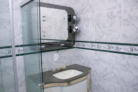 Apartamento à venda com 185m², 4 quartos e 3 vagasBanheiro da Suíte 2