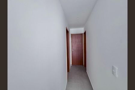Corredor de apartamento à venda com 2 quartos, 60m² em Recreio dos Bandeirantes, Rio de Janeiro