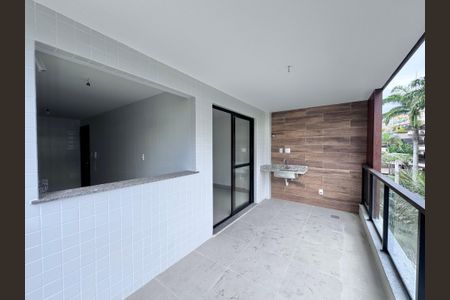 Apartamento à venda com 60m², 2 quartos e 1 vagaVaranda