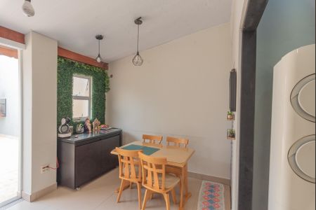 Casa de condomínio para alugar com 230m², 3 quartos e 2 vagas Casa de condomínio para alugar com 230m², 3 quartos e 2 vagasCopa