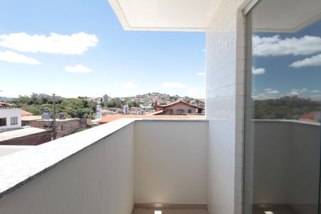 Apartamento à venda com 57m², 2 quartos e 1 vagaVaranda do Quarto 1