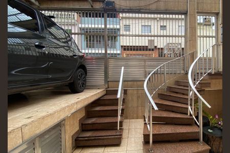 Casa à venda com 327m², 3 quartos e 1 vaga Casa à venda com 327m², 3 quartos e 1 vagaEntrada