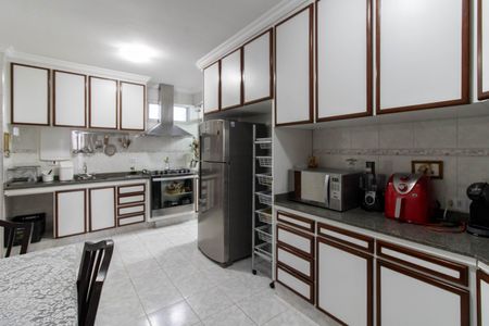 Apartamento à venda com 180m², 3 quartos e 2 vagasCozinha