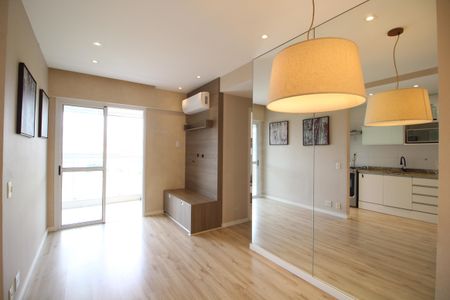 Sala de apartamento para alugar com 2 quartos, 60m² em Taquara, Rio de Janeiro