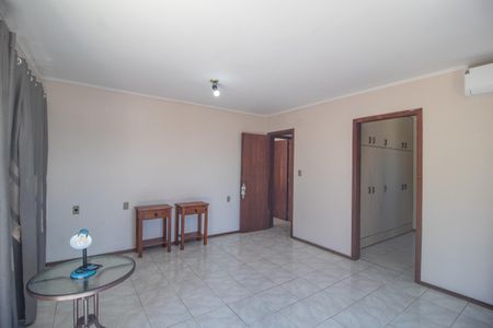 Casa de condomínio para alugar com 350m², 3 quartos e 2 vagasSuite
