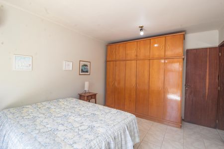 Casa de condomínio para alugar com 350m², 3 quartos e 2 vagasQuarto 2