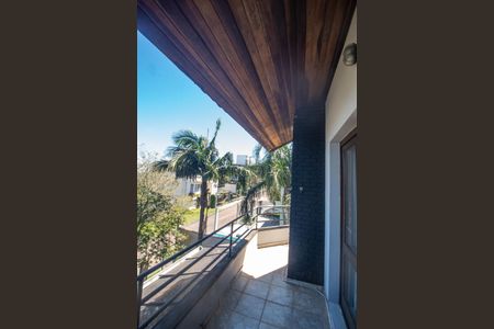 Casa de condomínio para alugar com 350m², 3 quartos e 2 vagasVaranda Suite