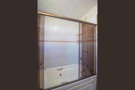 Casa de condomínio para alugar com 350m², 3 quartos e 2 vagasBanheiro da Suíte