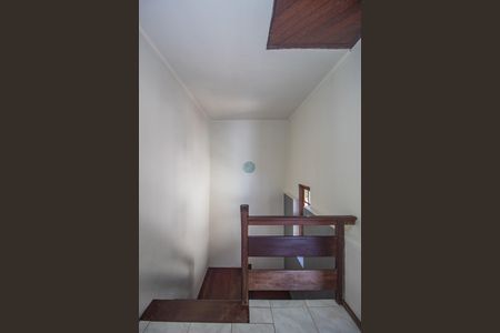 Casa de condomínio para alugar com 350m², 3 quartos e 2 vagasCorredor