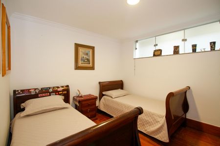 Casa para alugar com 180m², 3 quartos e 2 vagas Casa para alugar com 180m², 3 quartos e 2 vagasQuarto 1