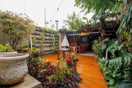 Casa para alugar com 180m², 3 quartos e 2 vagas Casa para alugar com 180m², 3 quartos e 2 vagasJardim