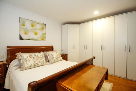 Casa para alugar com 180m², 3 quartos e 2 vagas Casa para alugar com 180m², 3 quartos e 2 vagasSuíte