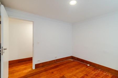 Quarto 1 de casa para alugar com 3 quartos, 180m² em Vila Madalena, São Paulo