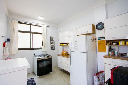 Apartamento à venda com 230m², 3 quartos e 1 vaga Apartamento à venda com 230m², 3 quartos e 1 vagaCozinha