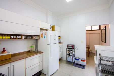Apartamento à venda com 230m², 3 quartos e 1 vaga Apartamento à venda com 230m², 3 quartos e 1 vagaCozinha