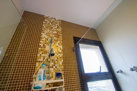 Apartamento à venda com 230m², 3 quartos e 1 vaga Apartamento à venda com 230m², 3 quartos e 1 vagaBanheiro da Suíte