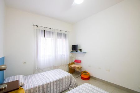 Apartamento à venda com 230m², 3 quartos e 1 vaga Apartamento à venda com 230m², 3 quartos e 1 vagaQuarto 2
