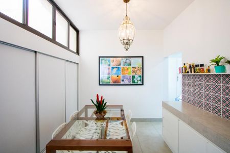 Apartamento à venda com 230m², 3 quartos e 1 vaga Apartamento à venda com 230m², 3 quartos e 1 vagaCopa