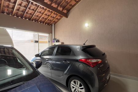 Casa à venda com 125m², 3 quartos e 2 vagas Casa à venda com 125m², 3 quartos e 2 vagasGaragem