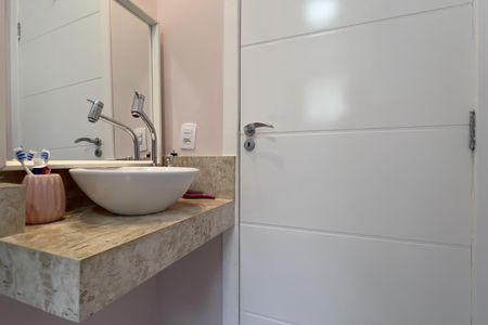 Casa à venda com 125m², 3 quartos e 2 vagas Casa à venda com 125m², 3 quartos e 2 vagasBanheiro Social