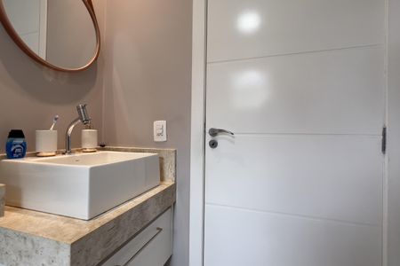 Casa à venda com 125m², 3 quartos e 2 vagas Casa à venda com 125m², 3 quartos e 2 vagasBanheiro da Suíte