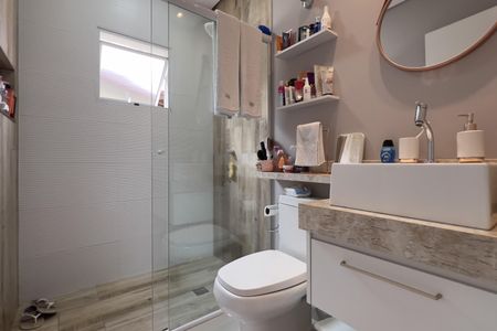 Casa à venda com 125m², 3 quartos e 2 vagas Casa à venda com 125m², 3 quartos e 2 vagasBanheiro da Suíte