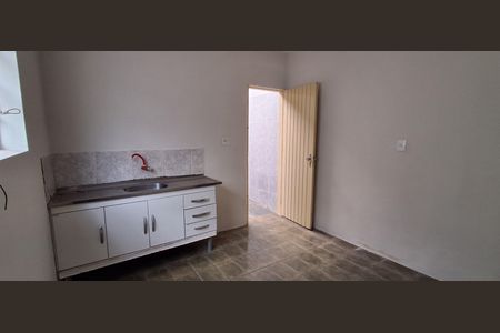 Casa à venda com 150m², 2 quartos e 2 vagasCozinha