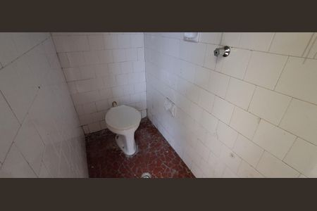 Casa à venda com 150m², 2 quartos e 2 vagasLavabo