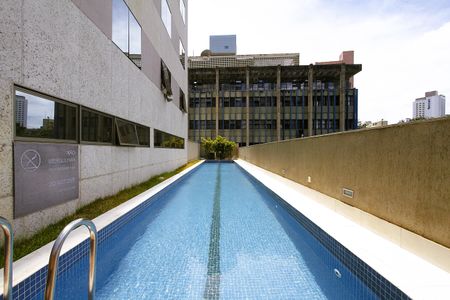 Studio à venda com 21m², 1 quarto e sem vagaÁrea comum - Piscina