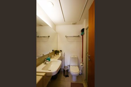 Banheiro de kitnet/studio à venda com 1 quarto, 21m² em Cidade Jardim, Belo Horizonte