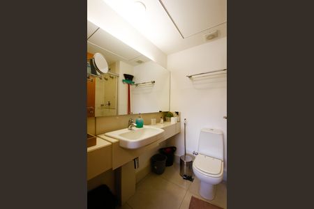 Banheiro de kitnet/studio à venda com 1 quarto, 21m² em Cidade Jardim, Belo Horizonte